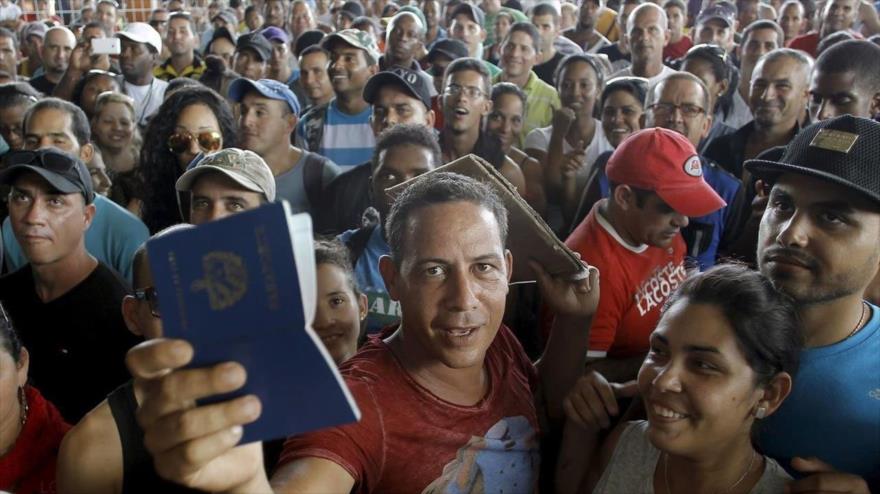 Inmigrantes cubanos en la frontera panameño-costaricense, noviembre de 2015. 