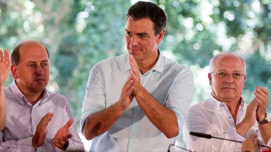 Sánchez llama a remangarse para que Rajoy salga de la ecuación