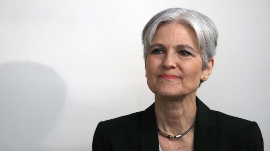 Jill Stein, candidata a la Casa Blanca por el Partido Verde de EE.UU., antes de realizar una conferencia de prensa en la capital estadounidense, Washington, DC. 23 de agosto de 2016