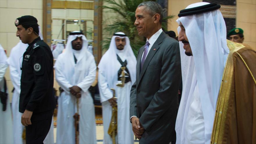 El presidente de EE.UU., Barack Obama, junto con el rey saudí, Salman bin Abdulaziz Al Saud, en el palacio Erga en Riad, 20 de abril de 2016.