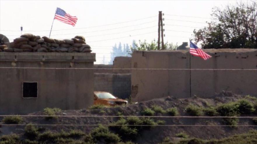 Video: Comandos de EEUU instalan base en Siria e izan su bandera