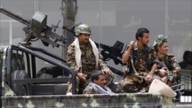 Yemeníes derriban avión espía de Arabia Saudí en Sana