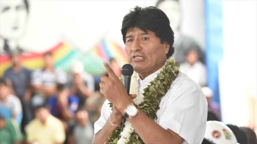 El presidente de Bolivia, Evo Morales, ofrece un discurso en la ciudad de Cochabamba (centro), 26 de septiembre 2016.