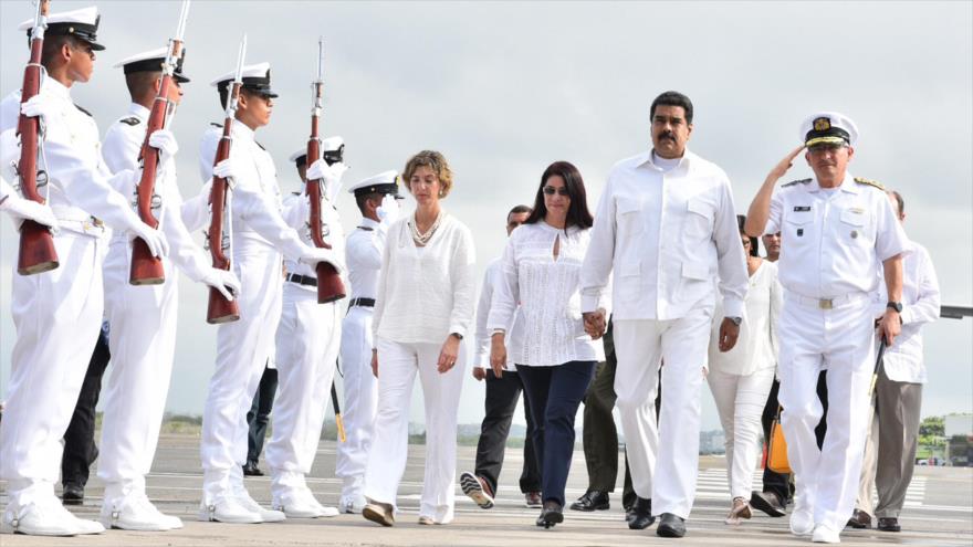 Video: Maduro ignora ante el público al rey Juan Carlos y a Macri