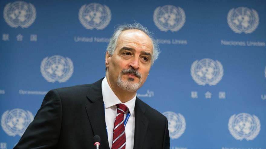 Bashar al-Yafari, el embajador de Siria ante las Naciones Unidas, habla durante una conferencia de prensa en la ciudad estadounidense de Nueva York, el 9 de agosto de 2016. 