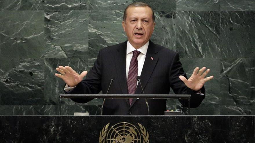 El presidente de Turquía, Recep Tayyip Erdogan, ofrece un discurso durante el debate general de la 71 sesión de la Asamblea General de la Organización de las Naciones Unidas, 20 de septiembre de 2016.