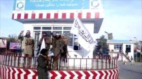 Vídeo: Talibán iza su bandera en ciudad afgana de Kunduz