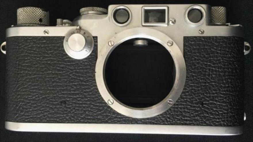 Subastan una Leica, cámara con la que el fotógrafo Alberto Korda retrató al revolucionario Ernesto "Che" Guevara, 3 de octubre de 2016.
