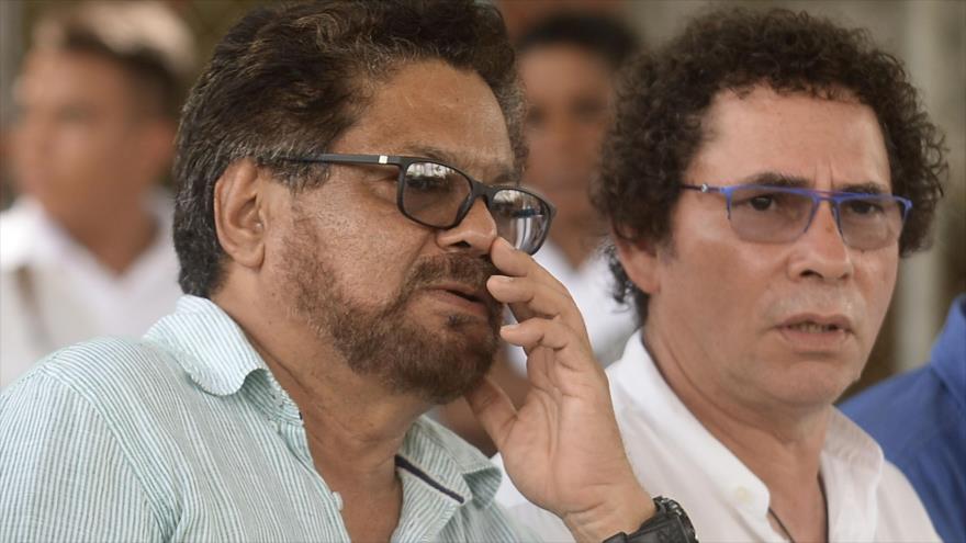 Dos altos mandos de las Fuerzas Armadas Revolucionarias de Colombia (FARC), Félix Antonio Muñoz (dcha.) y Luciano Marín.