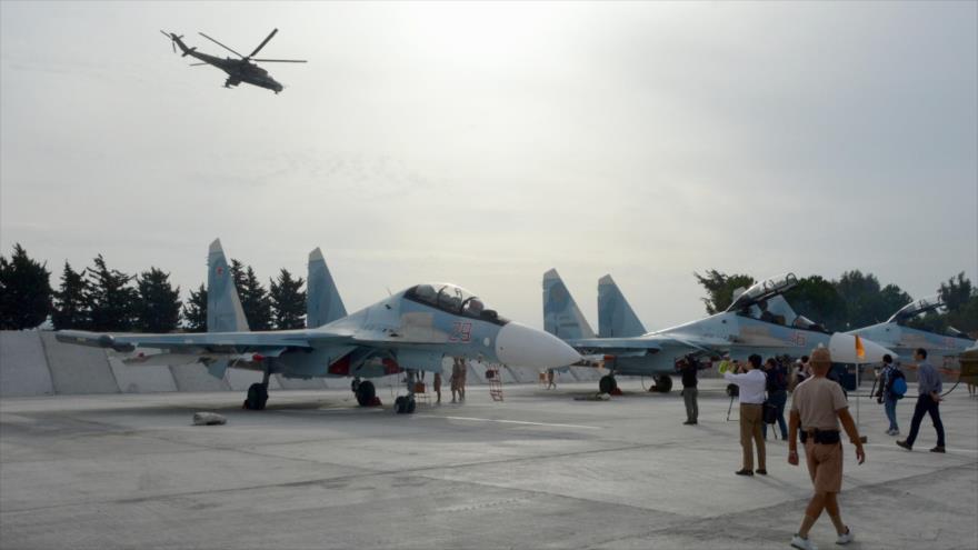 Aviones militares de Rusia desplegados en la base de Hmeymim, en la ciudad de Latakia (oeste de Siria).