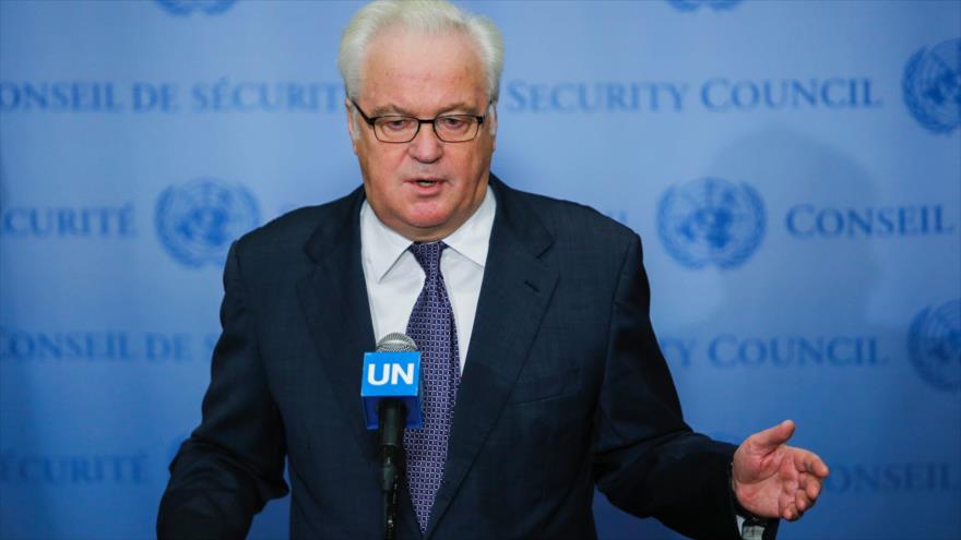 El embajador ruso ante la ONU, Vitali Churkin, ofrece una rueda de prensa tras una reunión del Consejo de Seguridad de las Naciones Unidas (CSNU) en Nueva York, 6 de octubre de 2016.