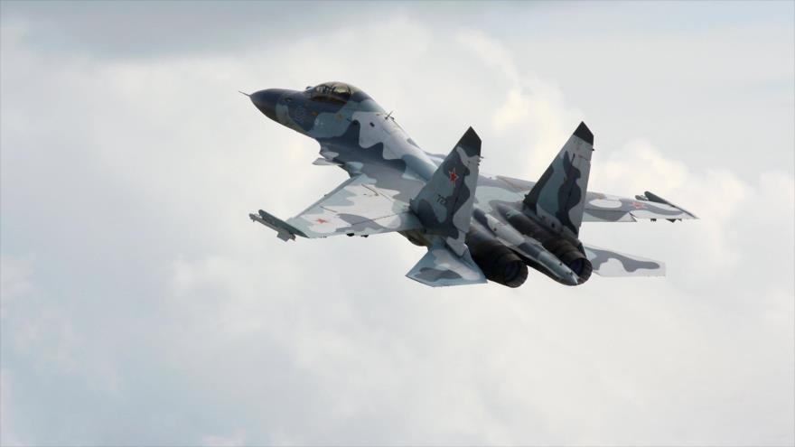 Un caza Sujoi Su-35 de fabricación rusa.