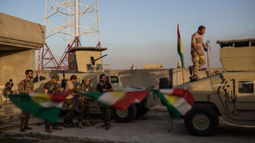 Fuerzas kurdas (Peshmerga) en una base cerca de Mosul (norte de Irak).