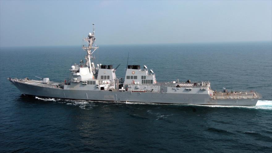 El destructor estadounidense USS Mason (DDG-87).