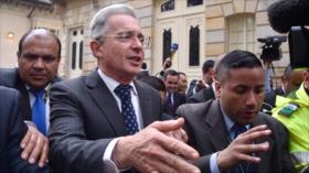 Uribe propone bases para el acuerdo nacional de paz en Colombia