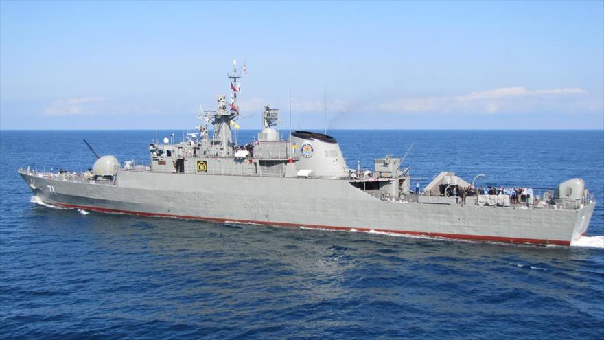 El destructor iraní Alvand forma parte de la 44ª flota de la Armada de Irán, desplegada en el golfo de Adén.