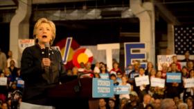 FBI revela 100 documentos sobre correos electrónicos de Hillary