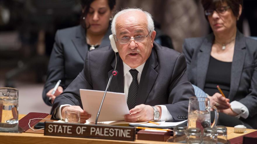 El embajador de Palestina ante la ONU, Riad Mansur, durante una reunión de las Naciones Unidas sobre la situación en el Oriente Medio y Palestina, 26 de enero de 2016.