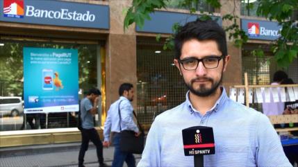 Estudiantes chilenos endeudados demandan a los bancos