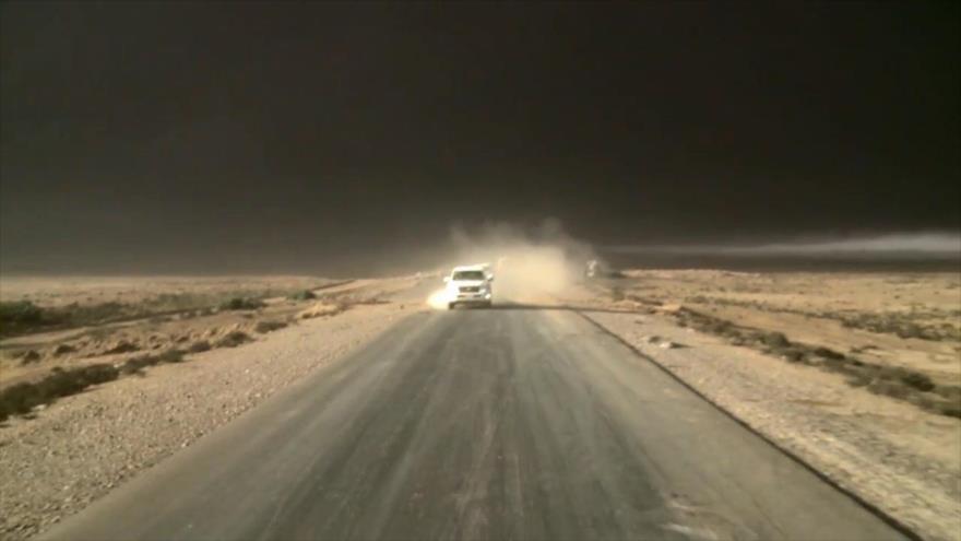 Video: incendio de pozos petrolíferos oscurece el cielo de Mosul 