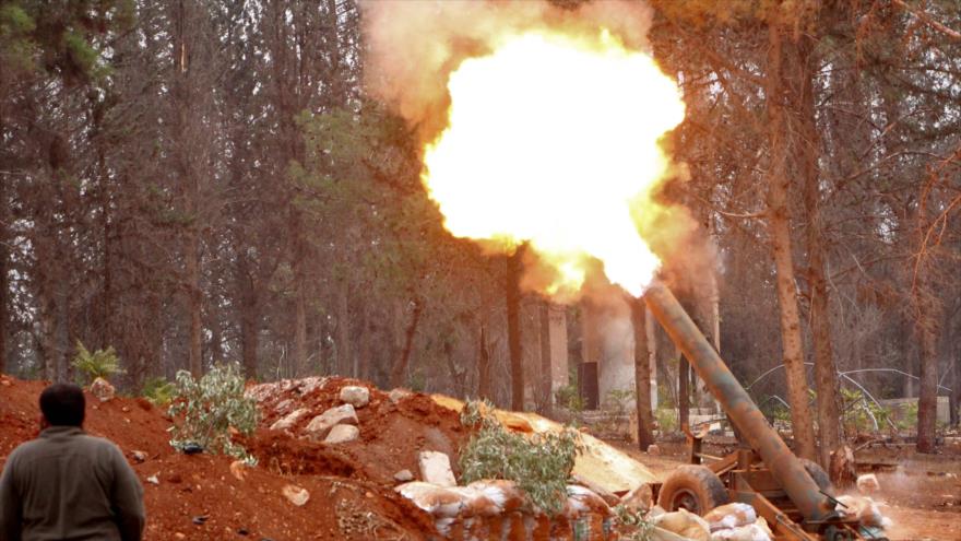 Terroristas de Yeish al-Fath atacan con mortero las zonas bajo el control del Gobierno sirio en el oeste de Alepo (norte), 28 de octubre de 2016.
