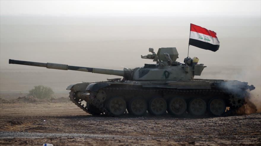 Un tanque del Ejército iraquí en el sur de la ciudad de Mosul (norte de Irak), 29 de octubre de 2016.