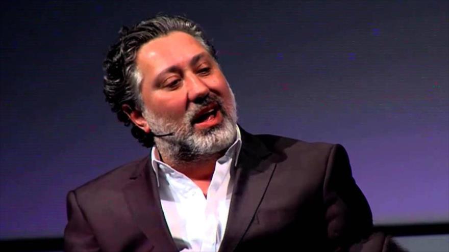 El jefe de redacción del diario turco de la oposición Cumhuriyet, Murat Sabuncu.