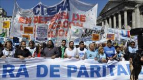 Docentes argentinos se unen a jornada nacional de lucha