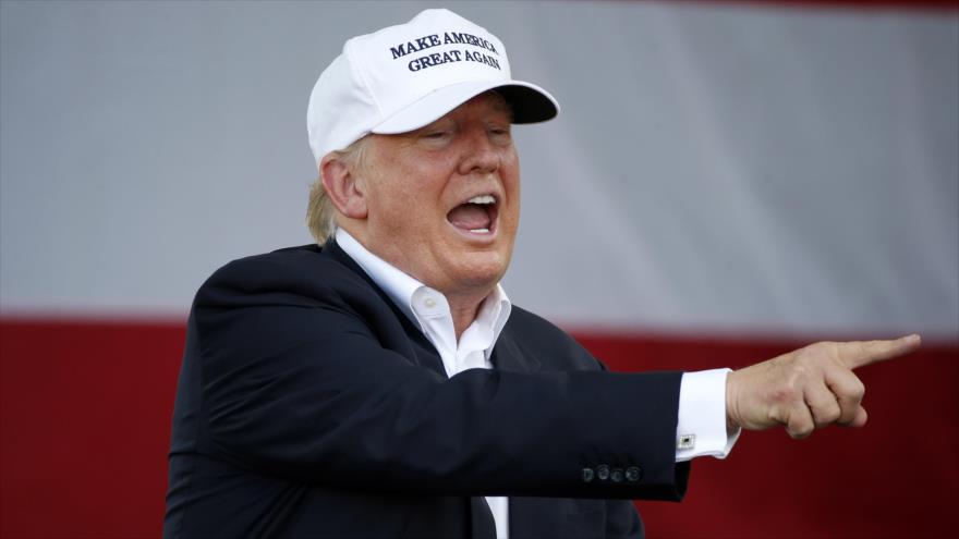 El candidato presidencial a la Casa Blanca por el Partido Republicano, Donald Trump, durante una manifestación en Miami, Florida, 2 de noviembre de 2016.