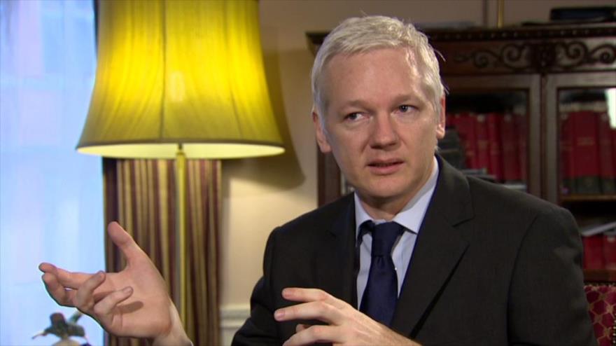 Assange: Rusia no filtró correos de Clinton, “ella me da lástima”