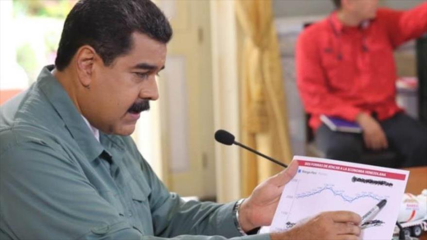 Maduro denuncia una “guerra financiera mundial” contra Venezuela