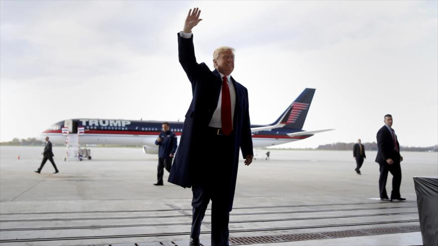 Donald Trump, el candidato republicano a la Presidencia de Estados Unidos, asiste a un evento de campaña en Wilmington, Ohio, (noreste de EE.UU.), 4 de noviembre de 2016.