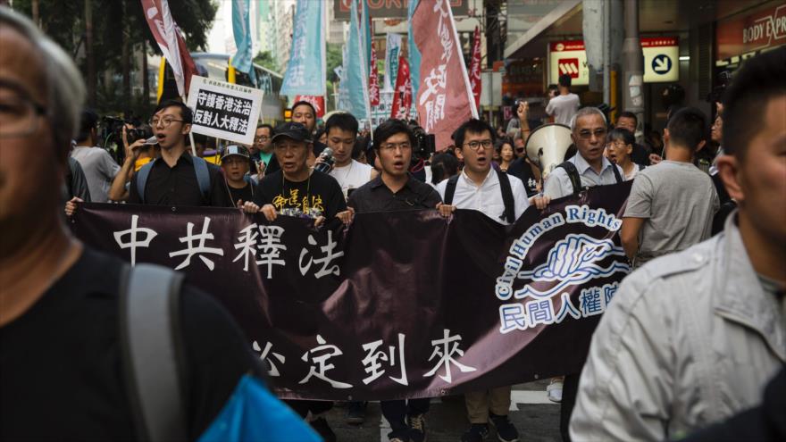 China deja a dos diputados fuera del Parlamento de Hong Kong 