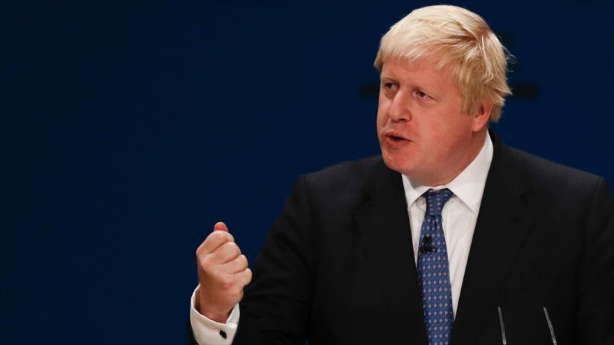 El ministro de Exteriores británico, Boris Johnson, ofrece un discurso en el Centro Internacional de Convenciones, en Birmingham, 2 de octubre de 2016. 