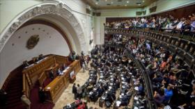 Parlamento de Venezuela rechaza decreto de emergencia económica