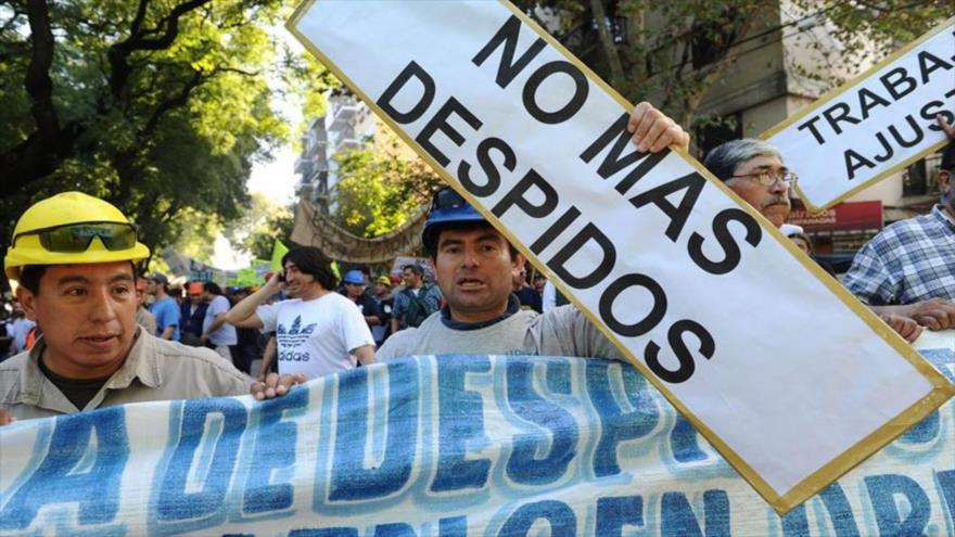 Una protesta en Argentina contra los despidos impulsados por el Gobierno del presidente Mauricio Macri.