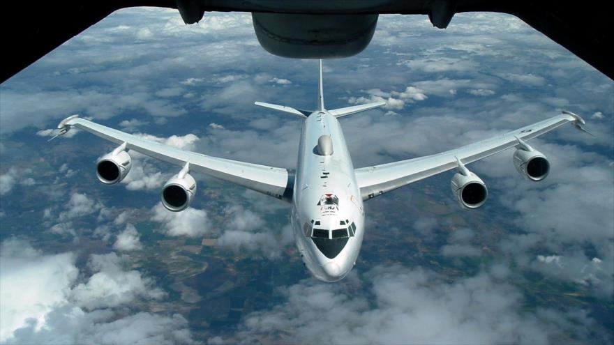 Vídeo: Vuelo inesperado de Doomsday Plane en cielo de EEUU