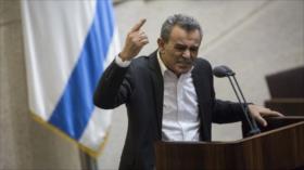 Diputado árabe condena prohibición a llamada a oración por Israel