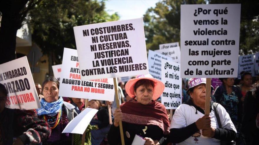 América Latina marcha contra los feminicidios
