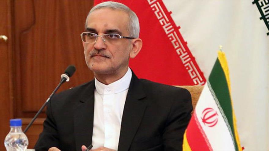 El director de la compañía nacional de ferrocarriles de Irán, Mohsen Pur Seyed Aqaí.