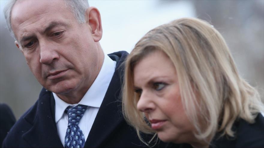 El primer ministro del régimen de Israel, Benyamin Netanyahu, junto a su esposa, Sara.