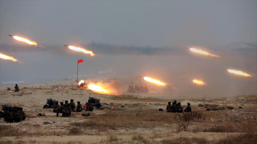 Fuerzas del Ejército norcoreano durante un simulacro de ataque. 19 de noviembre de 2016