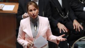 Ministra francesa recibe aluvión de críticas por alabar a Fidel