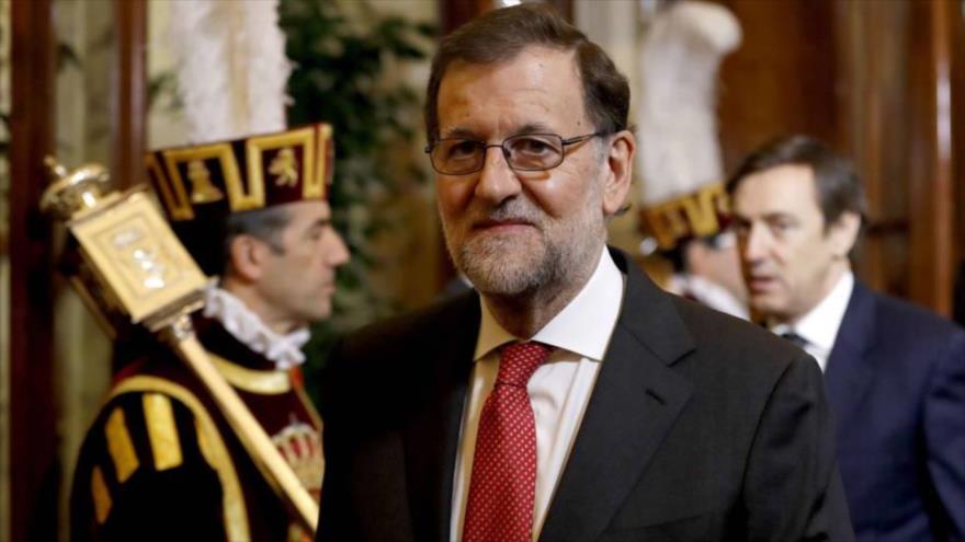 Rajoy enfría peticiones de modificar la Constitución
