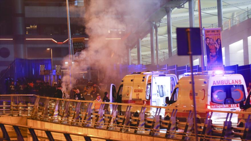 Al menos 38 muertos en explosiones en Estambul