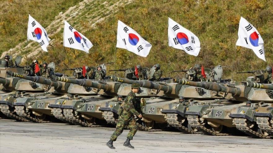 Los tanques K-1 del Ejército de Corea del Sur en una maniobra militar.