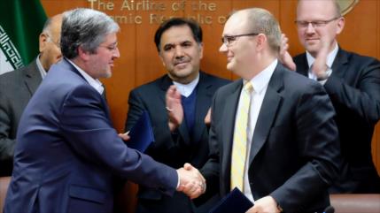 Iran Air firma con Boeing contrato para la compra de 80 aviones