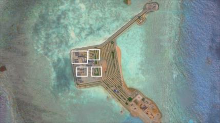 Imágenes satelitales: China envía más armas a islas en disputa