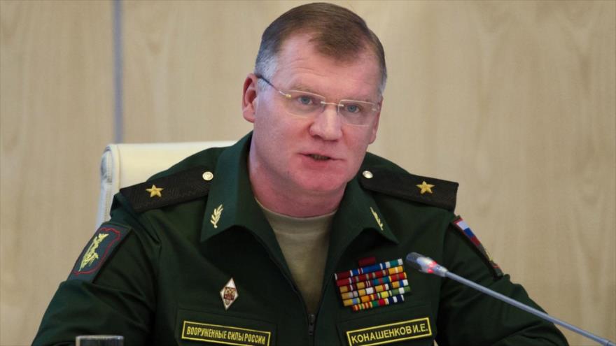 El portavoz del Ministerio de Defensa rusa, el general Igor Konashenkov, habla en una conferencia de prensa en Moscú, 26 de septiembre de 2016.