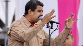 Maduro pospone eliminación de Bs. 100 ante complot de mafias